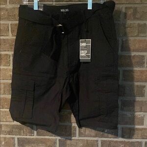 Rugged Trail Mens Black Cargo Shorts with Belt NWT